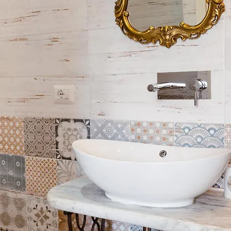 The Railway 74 4* לה ספציה