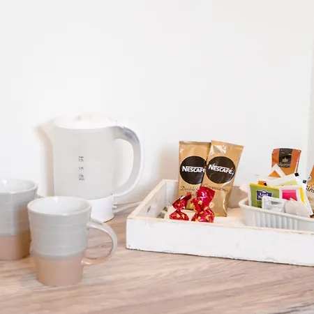 The Railway 74 לינה וארוחת בוקר 4*