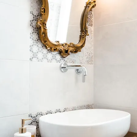 לינה וארוחת בוקר The Railway 74 4*